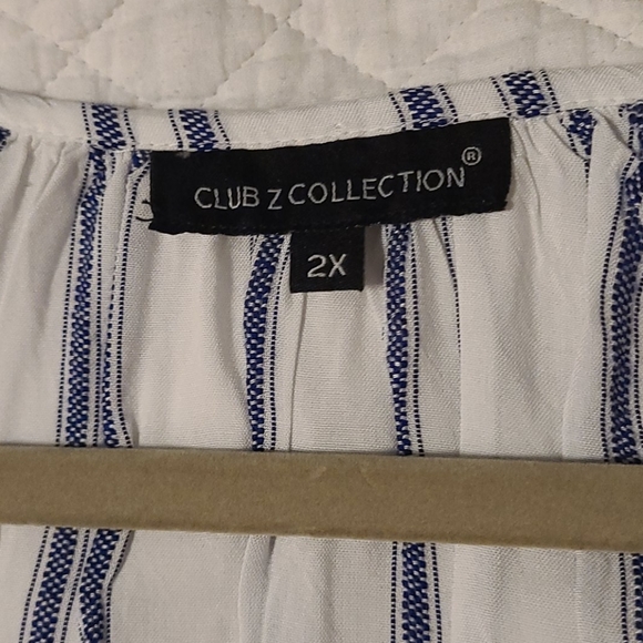 Blouse - Picture 2 of 2